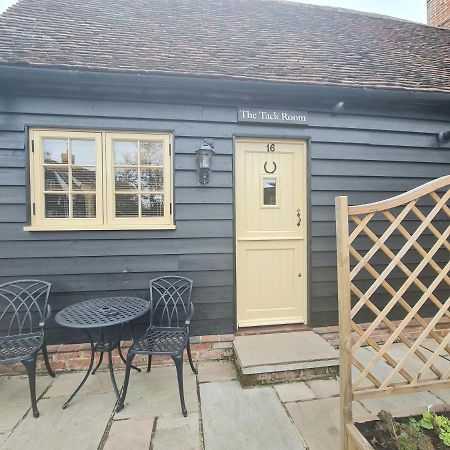 The Harvard Inn 스톡 외부 사진