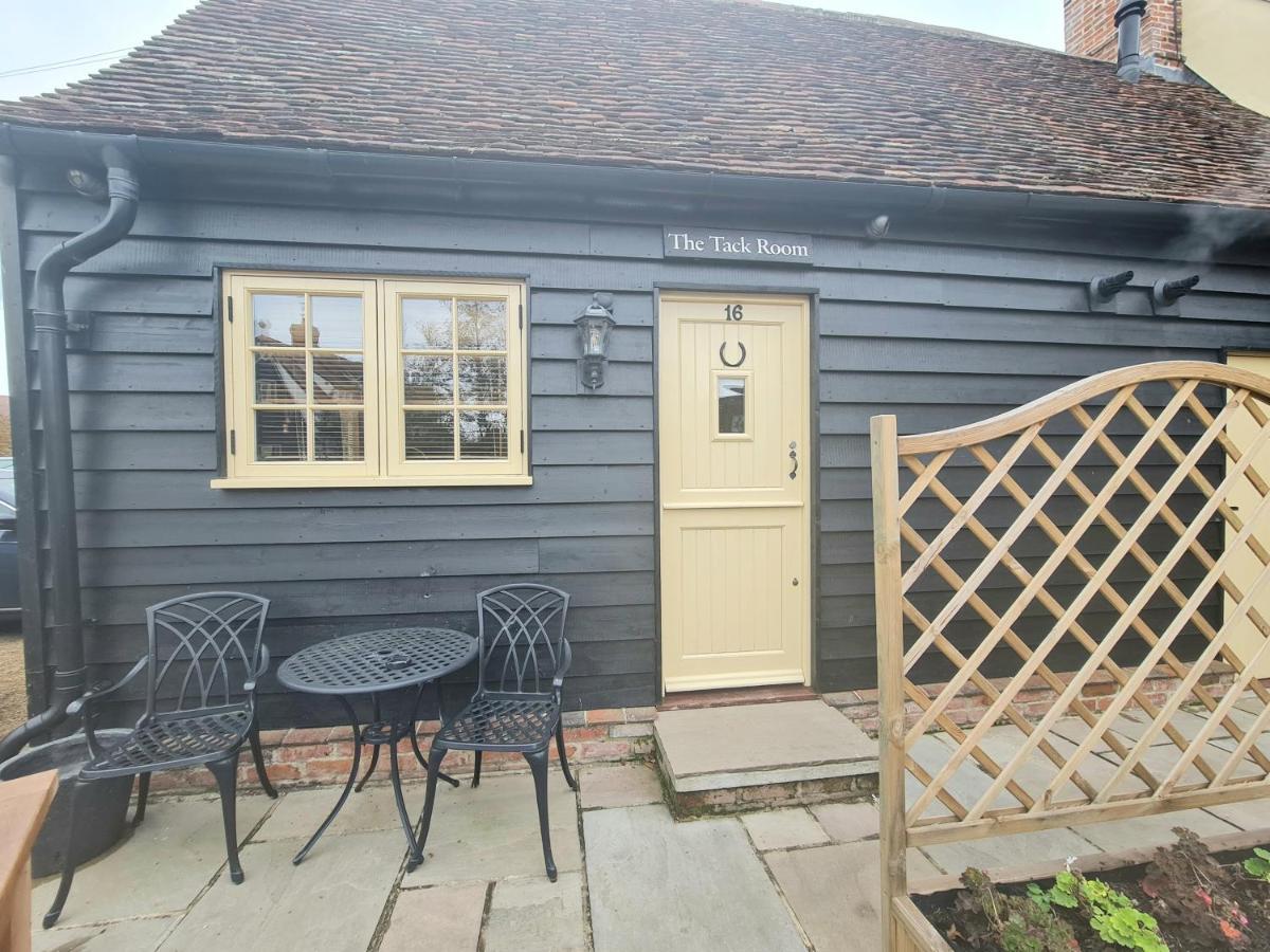 The Harvard Inn 스톡 외부 사진