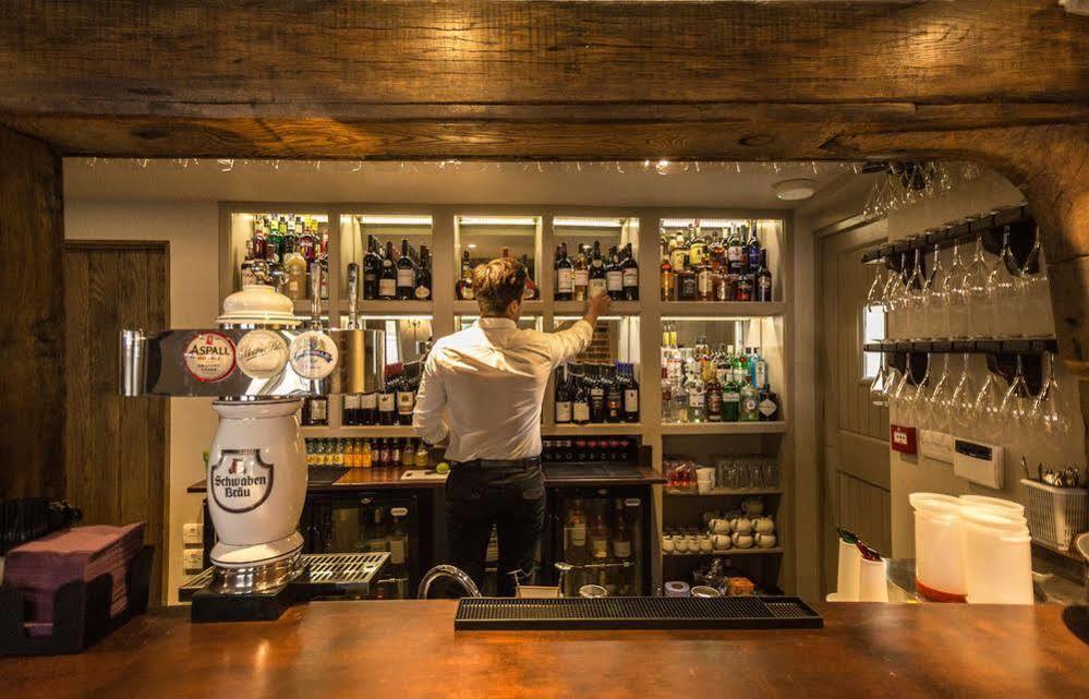 The Harvard Inn 스톡 외부 사진